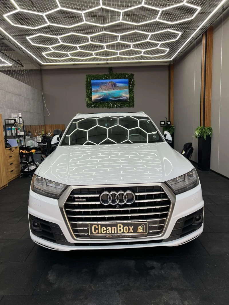 Audi Q7 3.0 Supercharge, снимка 1 - Автомобили и джипове - 47817097