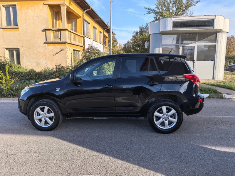 Toyota Rav4 D4D, снимка 6 - Автомобили и джипове - 47859740