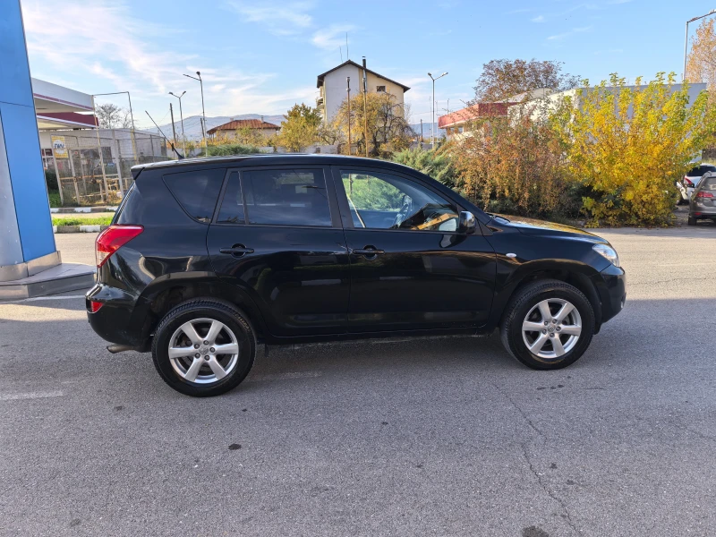 Toyota Rav4 D4D, снимка 2 - Автомобили и джипове - 47859740