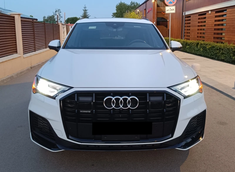 Audi Q7 Audi Q7 S LINE * 24 000 KM * 55 TFSI, снимка 1 - Автомобили и джипове - 47932845