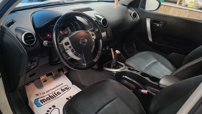 Nissan Qashqai 1.5 dCi, снимка 7 - Автомобили и джипове - 48261229