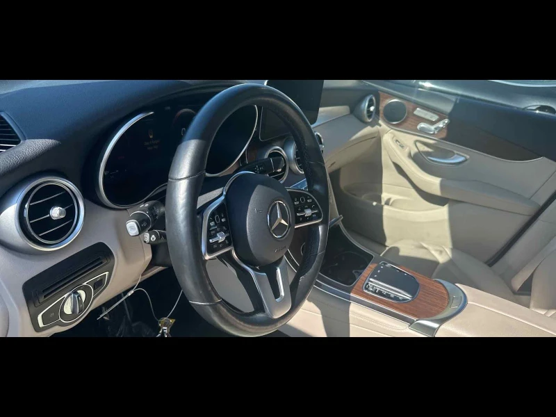 Mercedes-Benz GLC 300 2021* подгрев* keyless* м.точка* pano* digital* ка, снимка 5 - Автомобили и джипове - 48664218