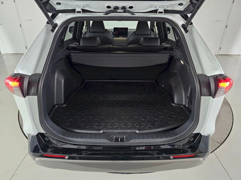 Toyota Rav4 2.5HEV 222k 4x4 SKYVIEW SELECT, снимка 17 - Автомобили и джипове - 53036276