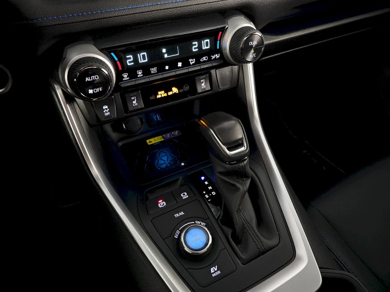 Toyota Rav4 2.5HEV 222k 4x4 SKYVIEW SELECT, снимка 13 - Автомобили и джипове - 53036276