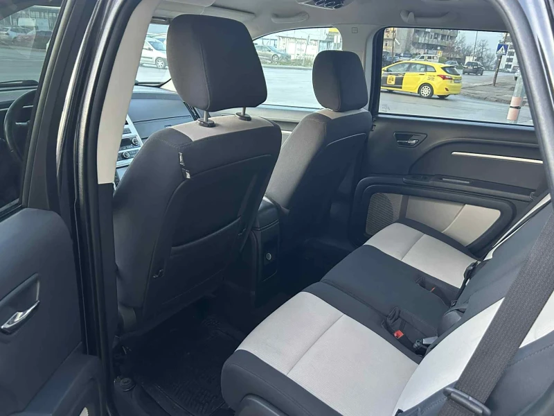 Dodge Journey, снимка 8 - Автомобили и джипове - 53075908