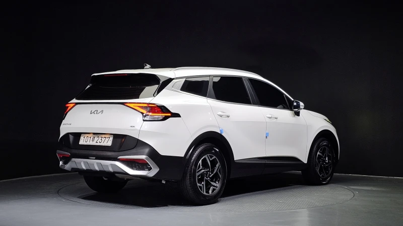 Kia Sportage 2.0CRDI/4x4/Пълна сервизна !!!, снимка 2 - Автомобили и джипове - 53417368