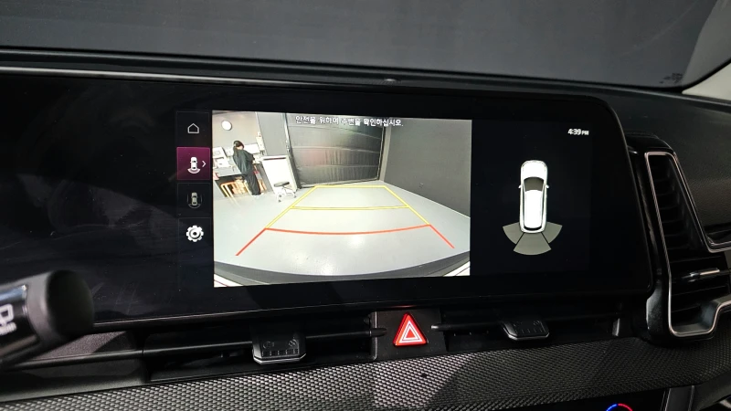 Kia Sportage 2.0CRDI/4x4/Пълна сервизна !!!, снимка 15 - Автомобили и джипове - 53417368