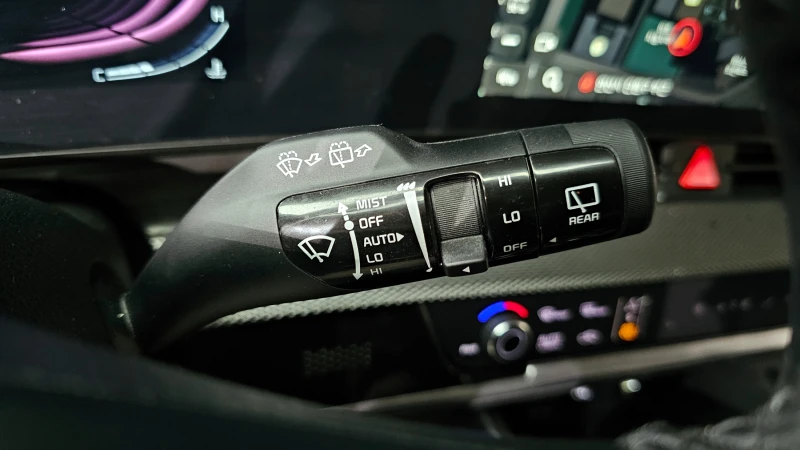 Kia Sportage 2.0CRDI/4x4/Пълна сервизна !!!, снимка 13 - Автомобили и джипове - 53417368