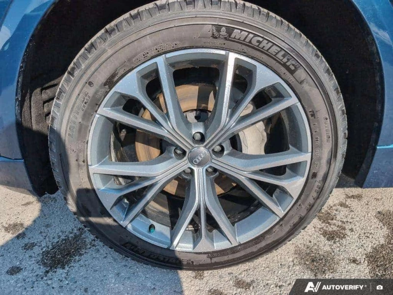 Audi Q8 quattro Prestige  CARFAX, снимка 6 - Автомобили и джипове - 53560716