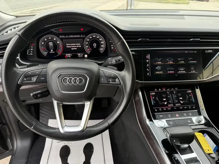 Audi Q8 Virtual Cockpit Plus* панорама* ПОДГРЕВ и ОБДУХВАН, снимка 8 - Автомобили и джипове - 55875195