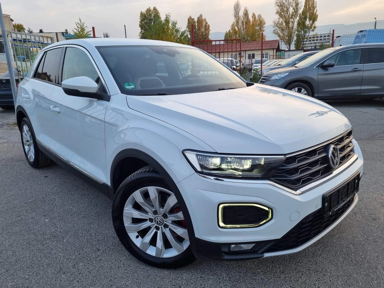 VW T-Roc 1.5 TSI 150 R-Line - изображение 2