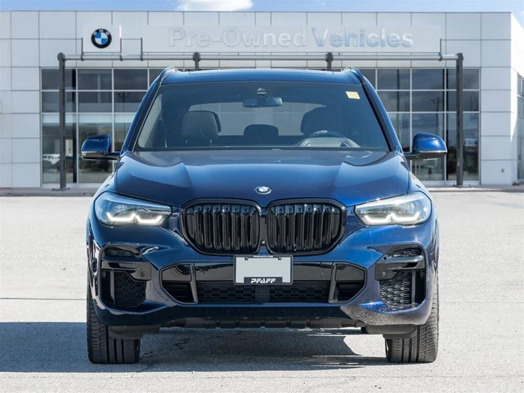 BMW X5 M50i 360CAM* HARMAN/KARDON* ОБДУХВАНЕ* МАСАЖ* PANO - изображение 2