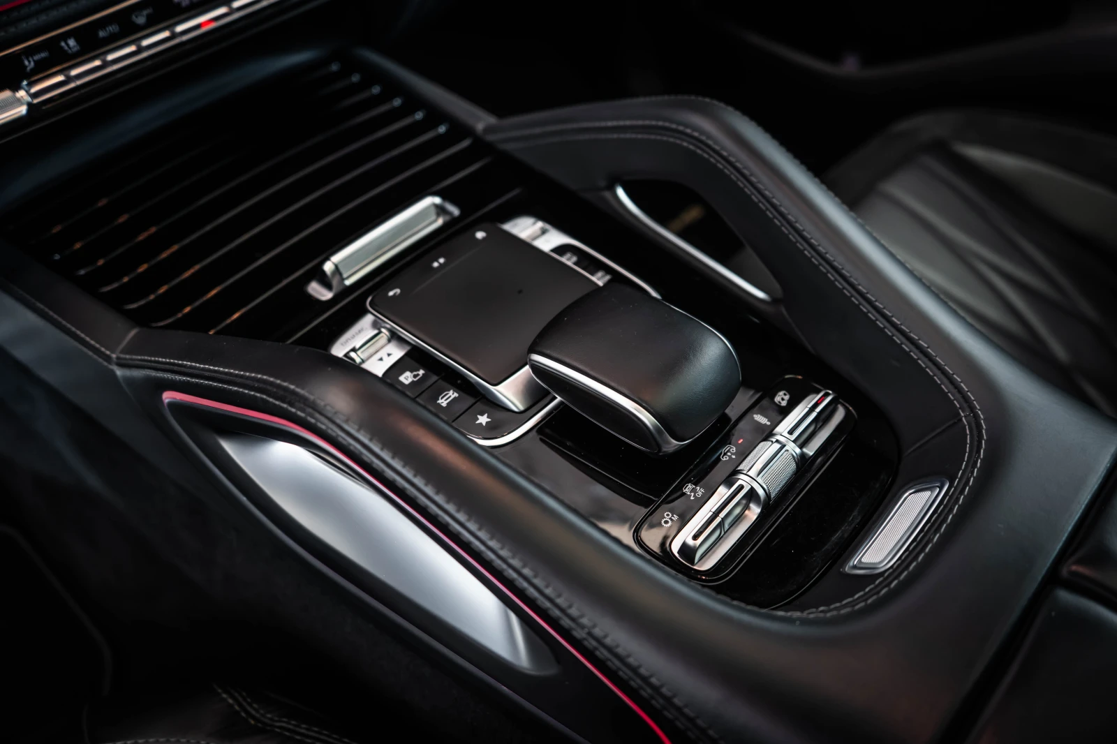 Mercedes-Benz GLE 63 S AMG 4M * Night* Pano* Burm* Carbon - изображение 9