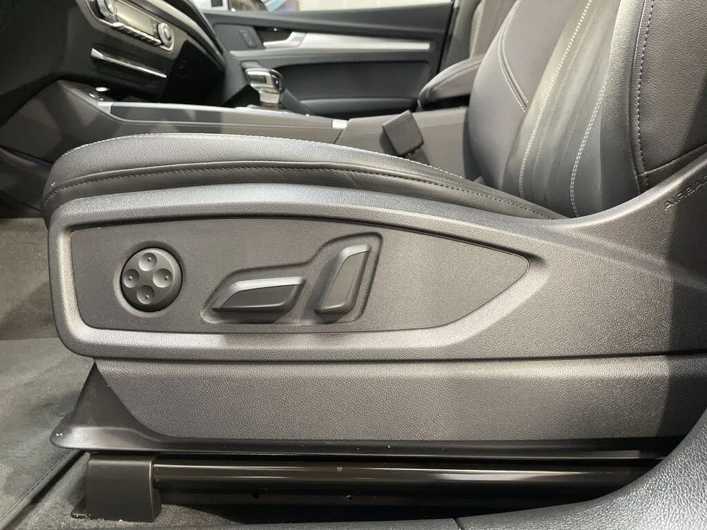 Audi Q5 quattro Komfort 45 TFSI* АвтоКредит* (Цена до БГ) , снимка 12 - Автомобили и джипове - 54005481