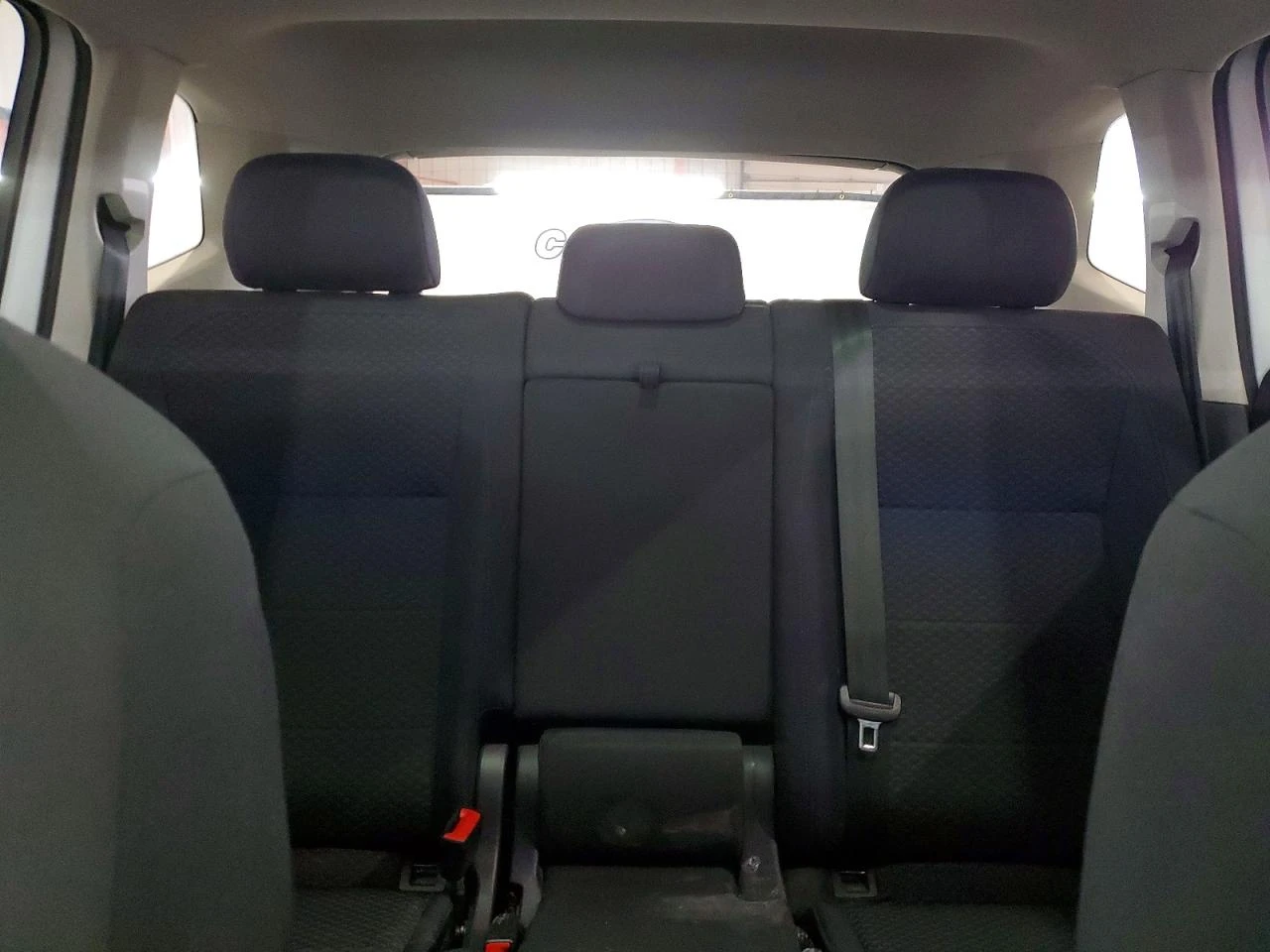 VW Tiguan 2.0T SE 4MOTION, снимка 10 - Автомобили и джипове - 54569734