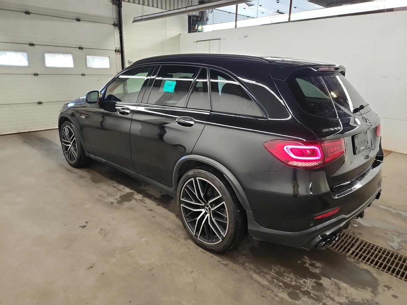 Mercedes-Benz GLC 43 AMG * * CARFAX * * АВТО КРЕДИТ * * , снимка 4 - Автомобили и джипове - 54946759