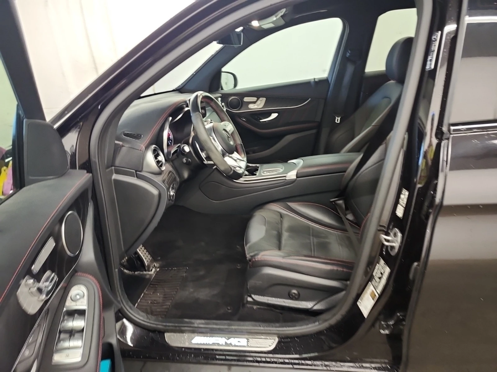 Mercedes-Benz GLC 43 AMG * * CARFAX * * АВТО КРЕДИТ * * , снимка 5 - Автомобили и джипове - 54946759