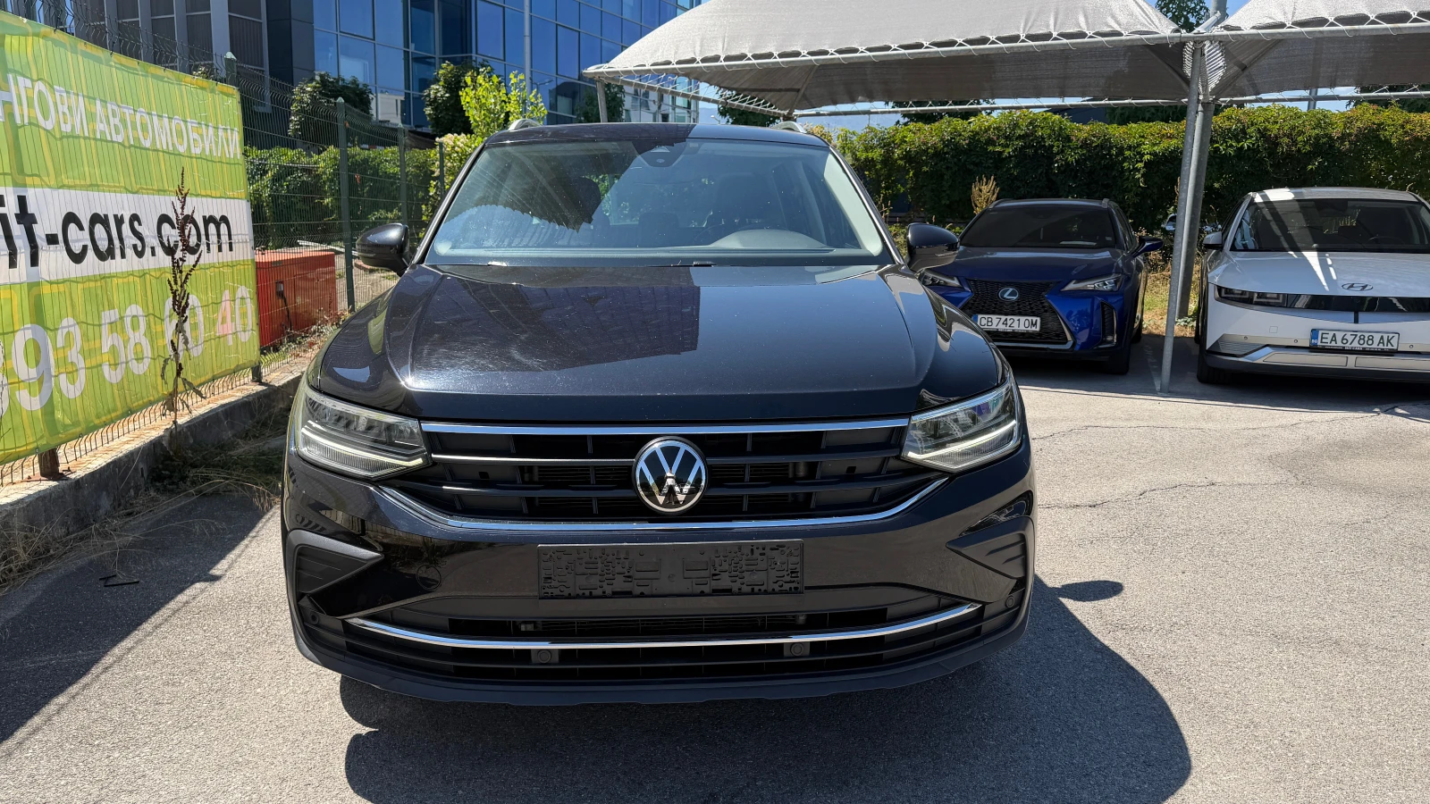 VW Tiguan 2.0 TDI Automatic, снимка 3 - Автомобили и джипове - 55691512