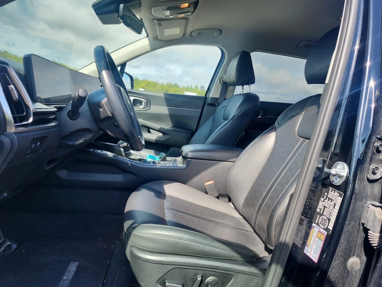 Kia Sorento * Awd Ex * АВТОКРЕДИТ БЕЗ ПЪРВОНАЧАЛНА ВНОСКА* , снимка 3 - Автомобили и джипове - 56113193