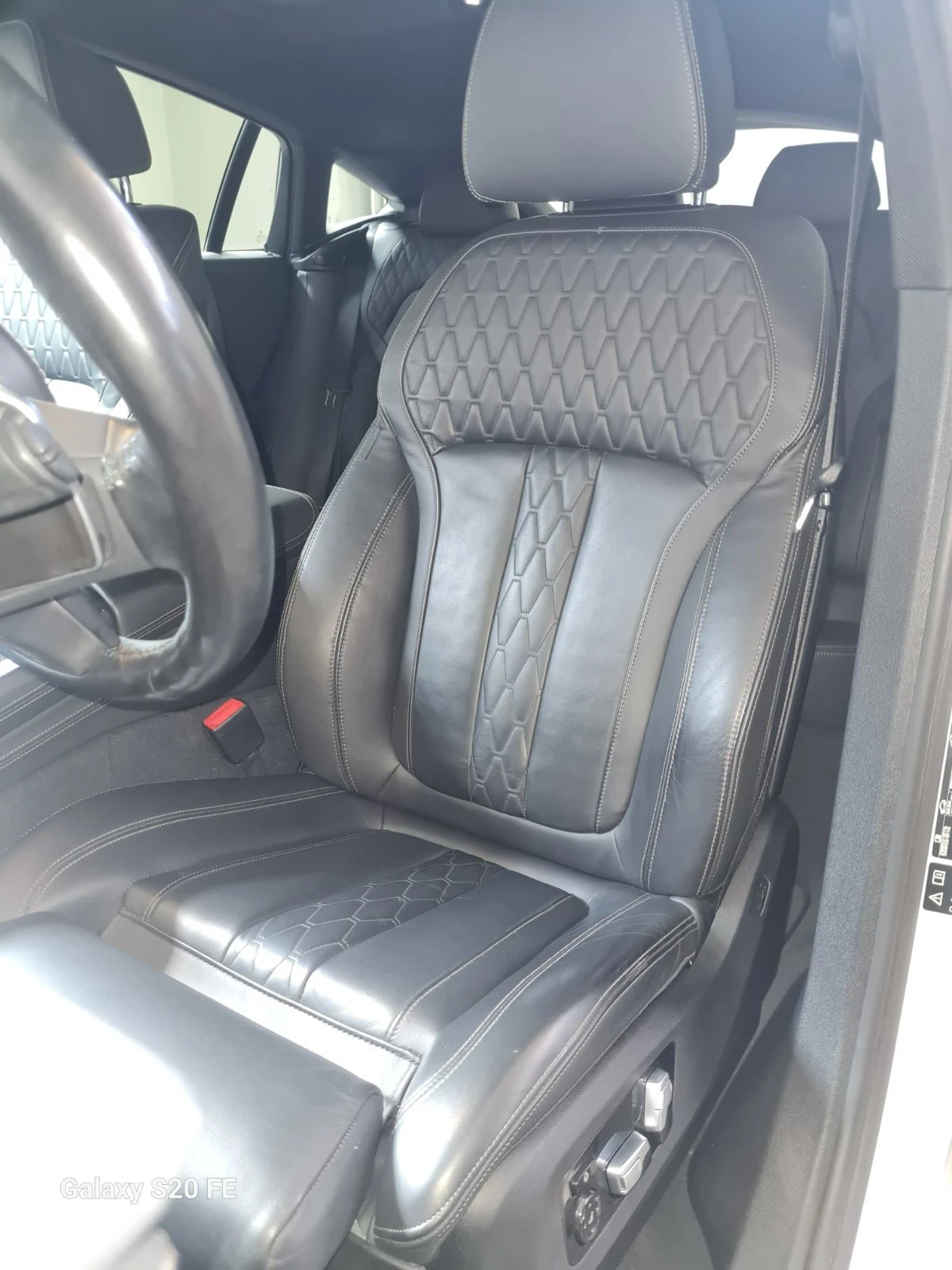 BMW X6 M50i ! Individual! 80000км! Германия!, снимка 9 - Автомобили и джипове - 56166801