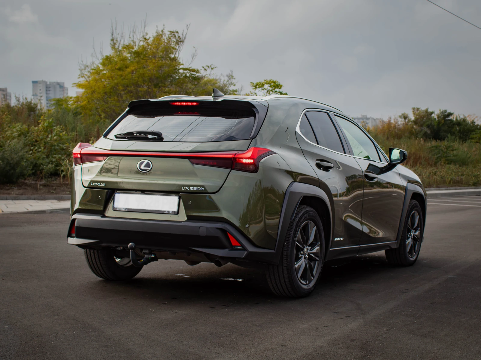 Lexus UX 250h, снимка 7 - Автомобили и джипове - 56713735