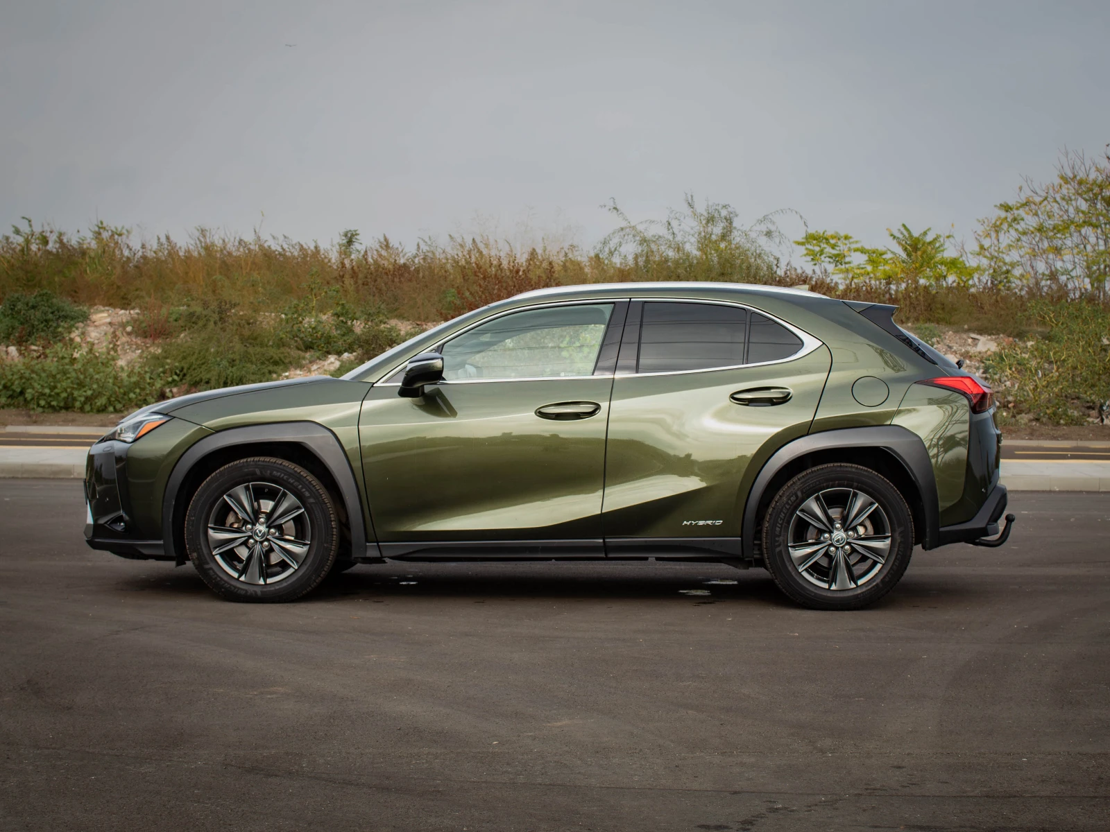 Lexus UX 250h, снимка 4 - Автомобили и джипове - 56713735