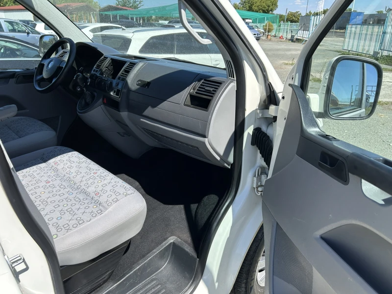 VW Transporter Т5 2.5TDI/ХЛАДИЛЕН/2 Странични Врати, снимка 17 - Бусове и автобуси - 51533343
