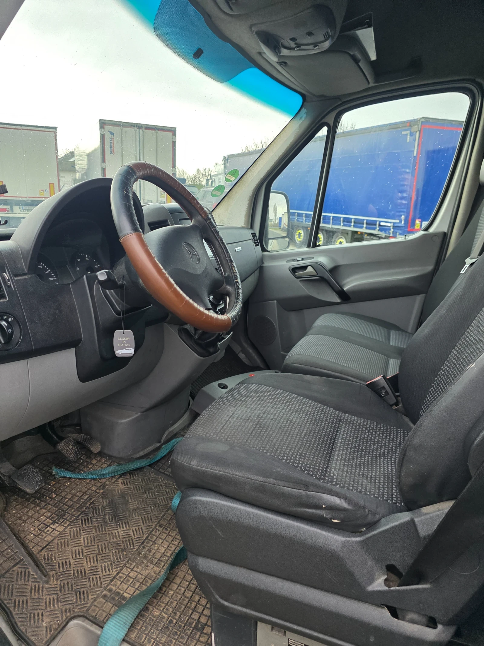 Mercedes-Benz Sprinter 311 2.2cdi 109ks OM646, снимка 10 - Бусове и автобуси - 53971910