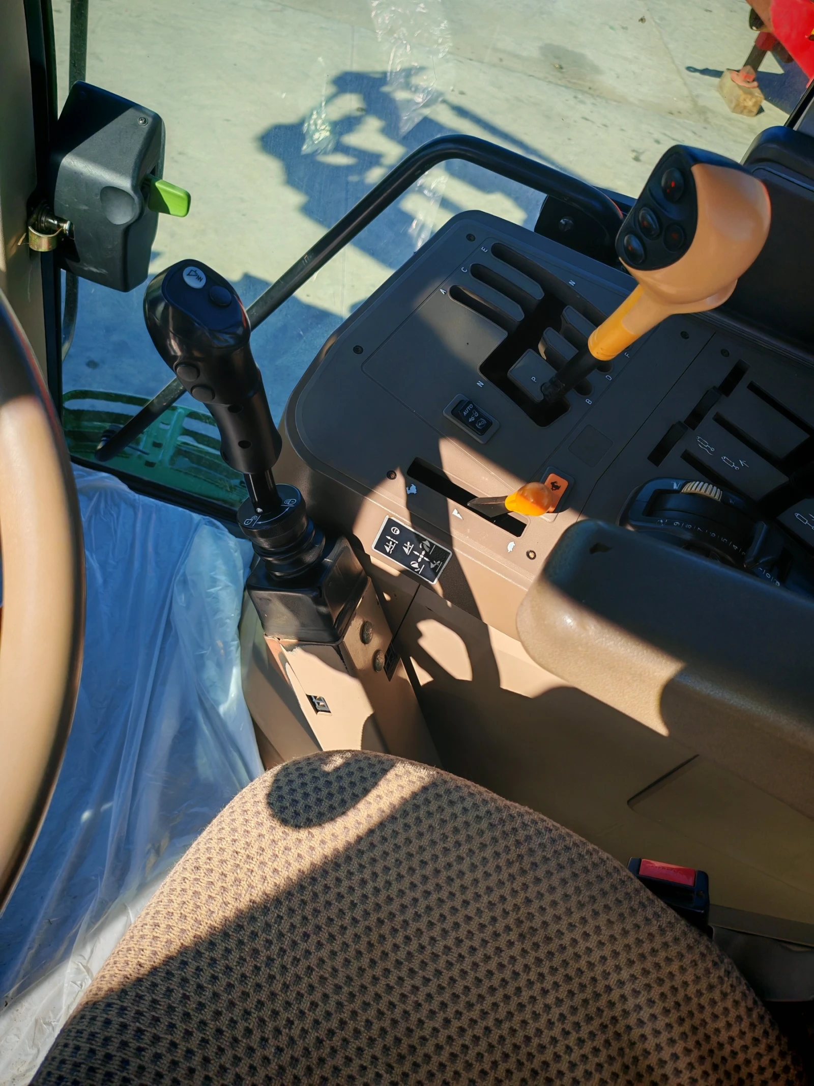  John Deere 6115M | Mobile.bg   17