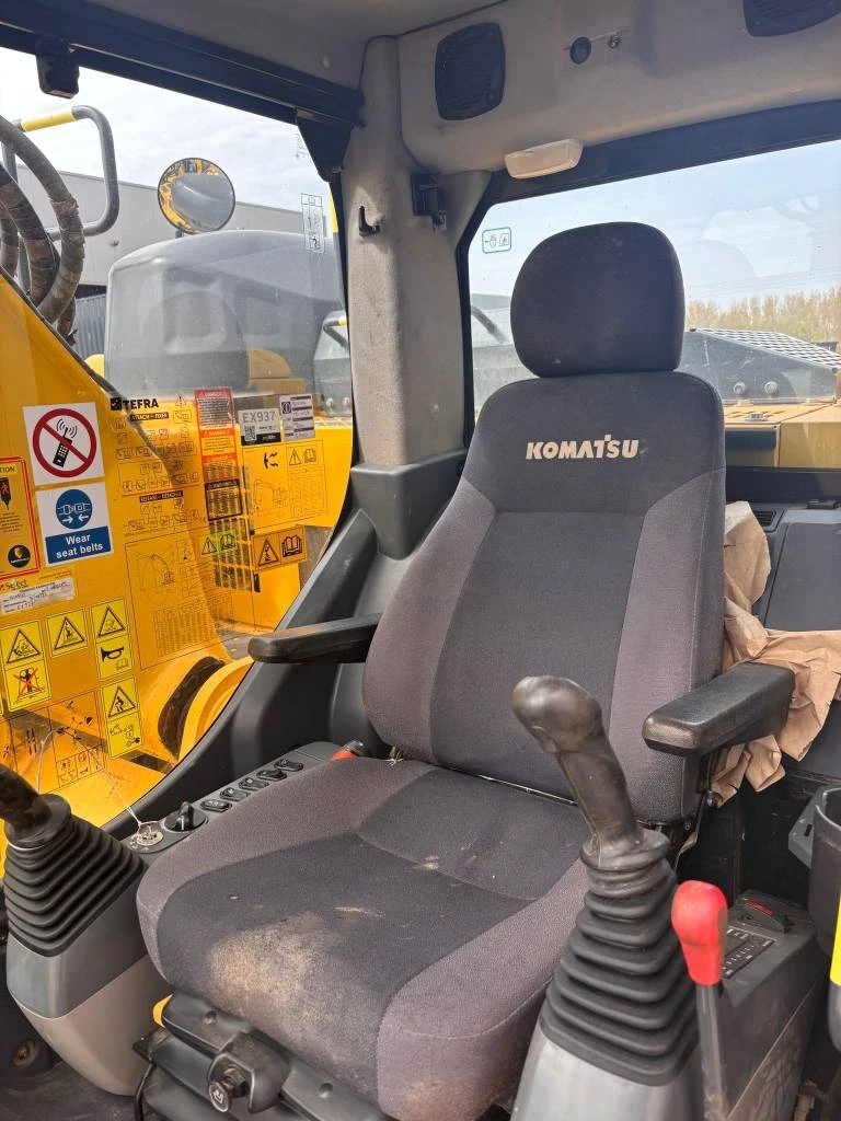 Багер Komatsu PC 228 USLC-11, снимка 12 - Индустриална техника - 54583628