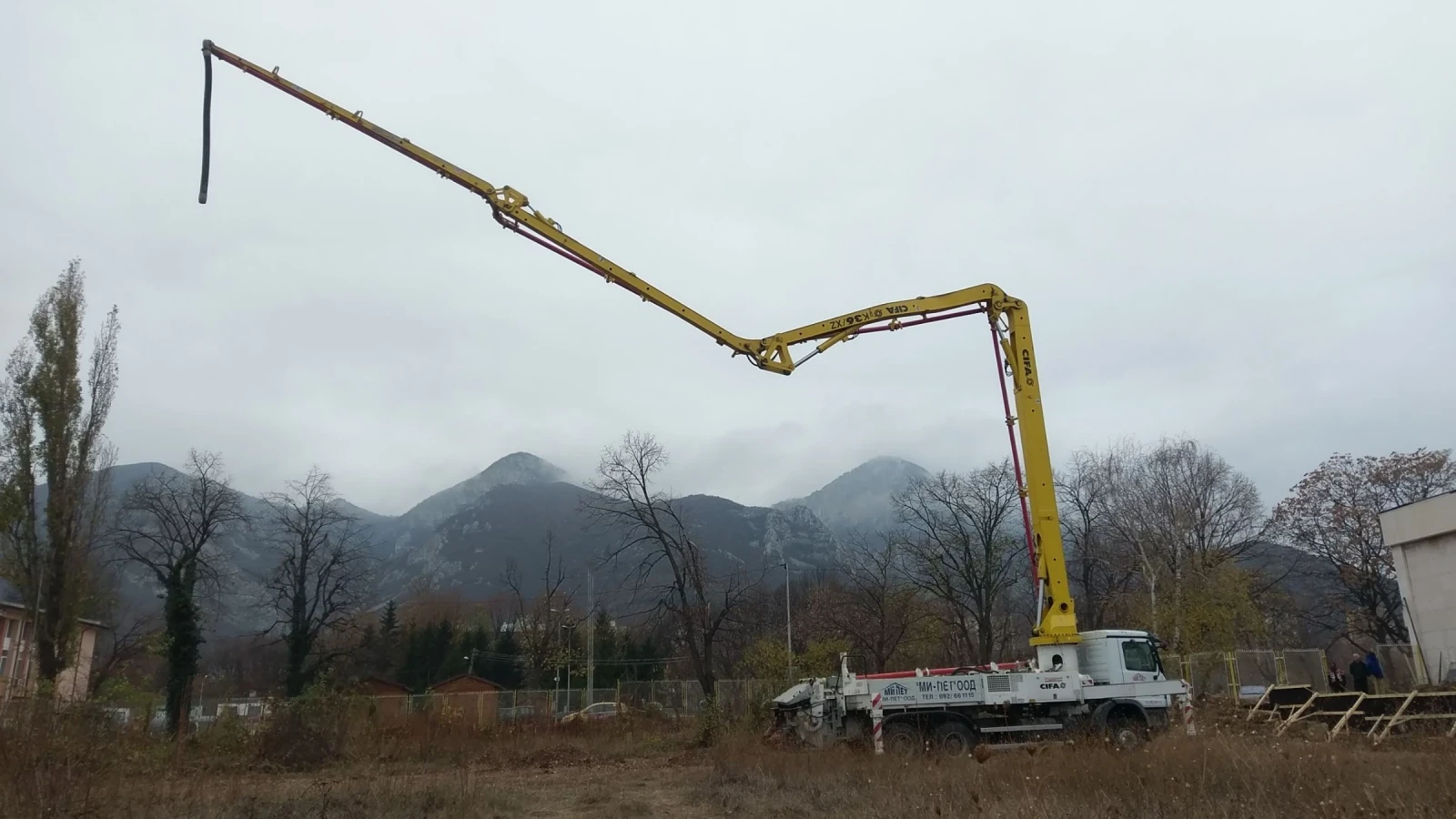   Mercedes-Benz 674  1-  | Mobile.bg   4