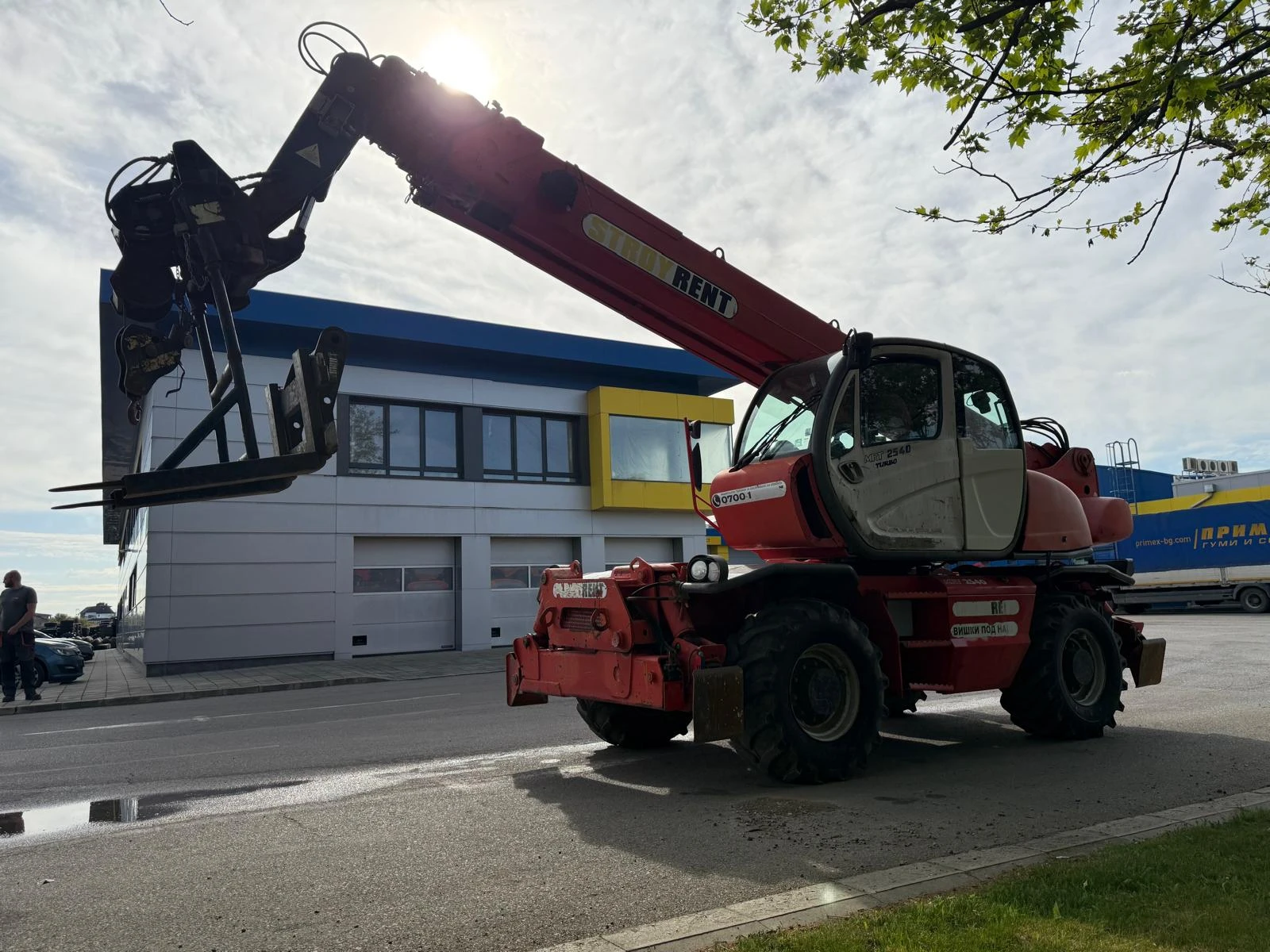 Телескопични товарачи Manitou MRT 2540 privilige, снимка 13 - Индустриална техника - 55485490
