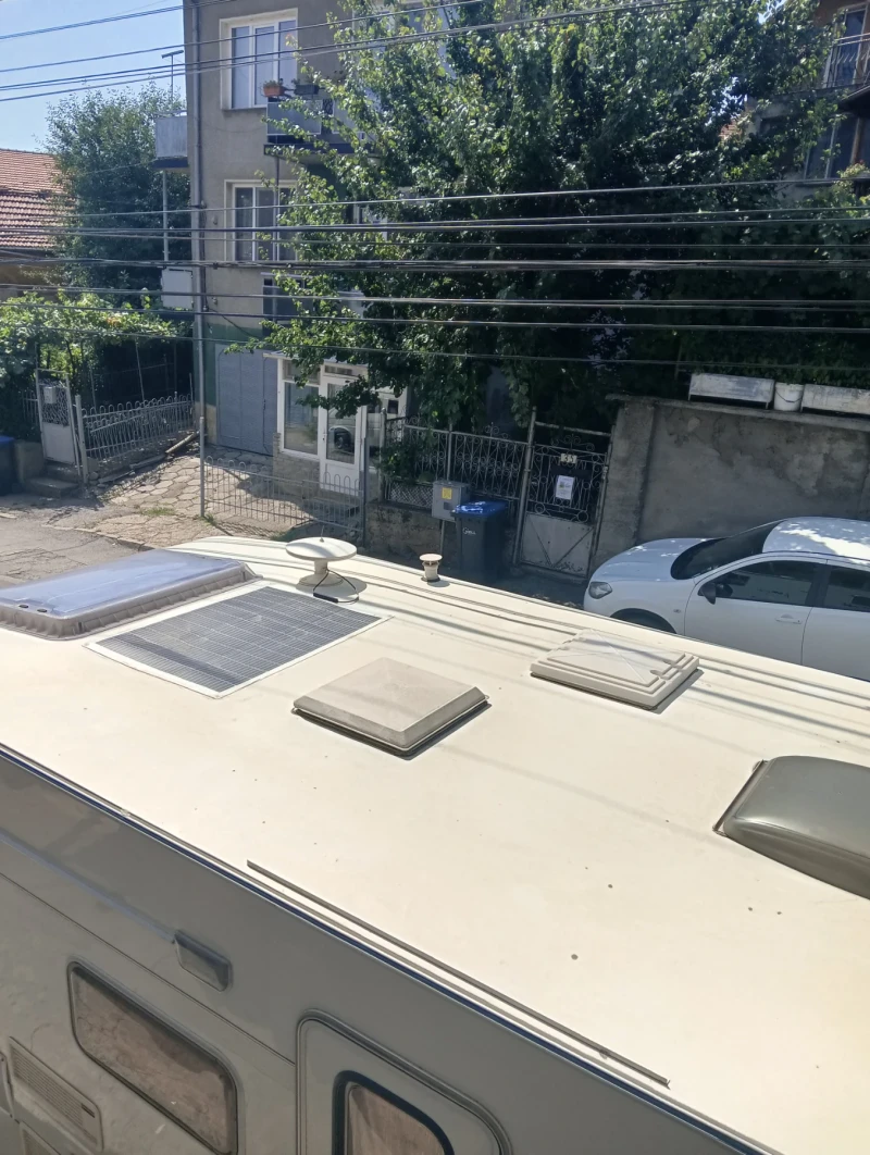 Каравана Award ACE, снимка 4 - Каравани и кемпери - 52082738