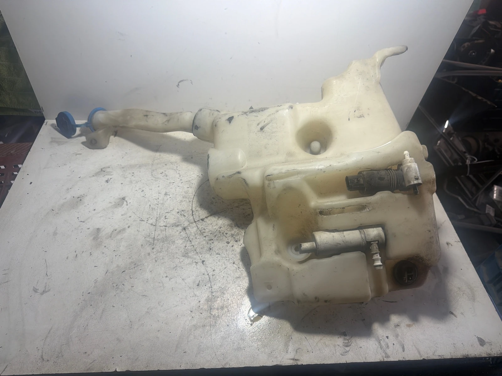 казанче чистачки A1648690020 A1648600160 Mercedes ML