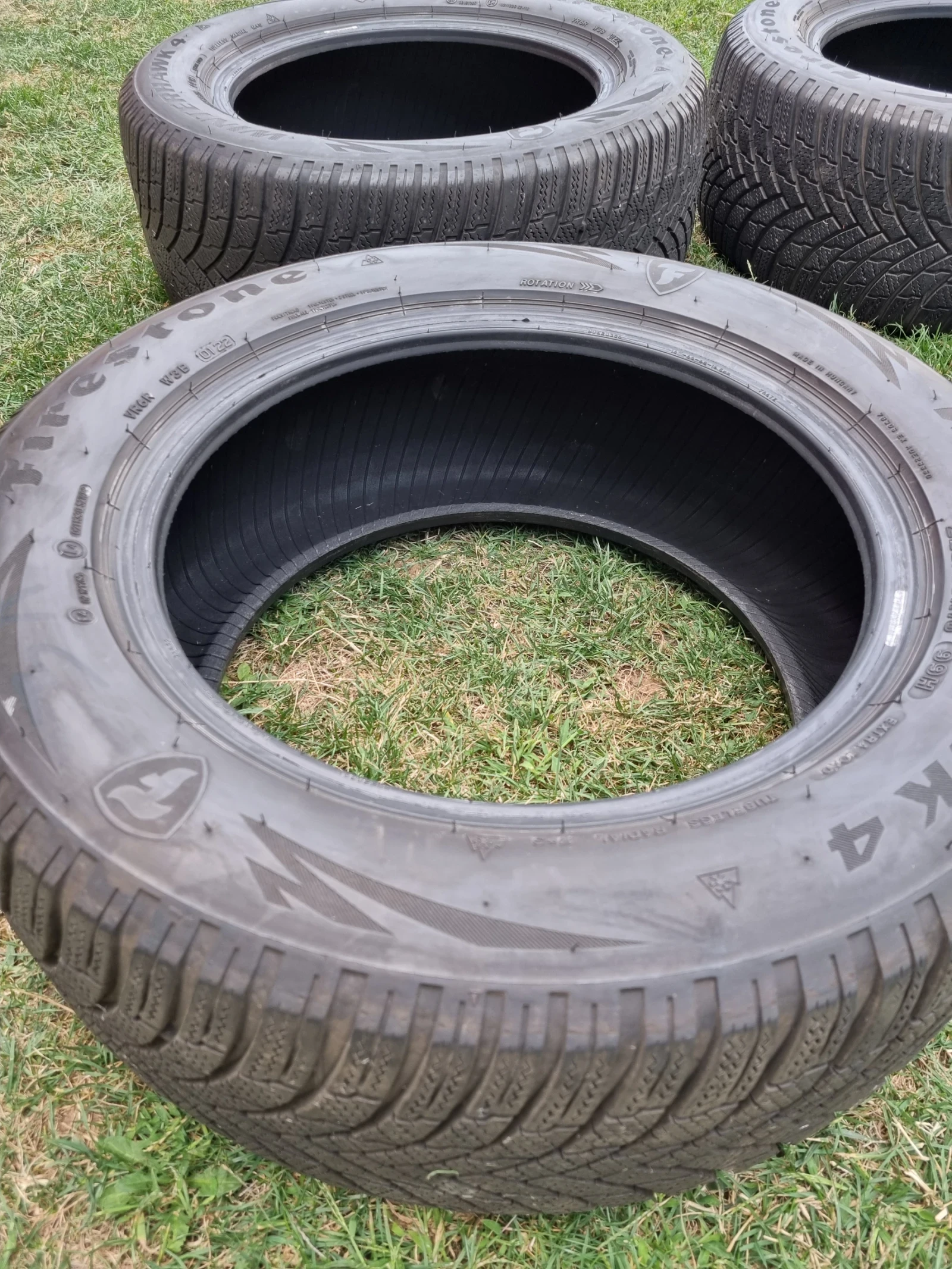Гуми Зимни 225/55R16, снимка 5 - Гуми и джанти - 56063386