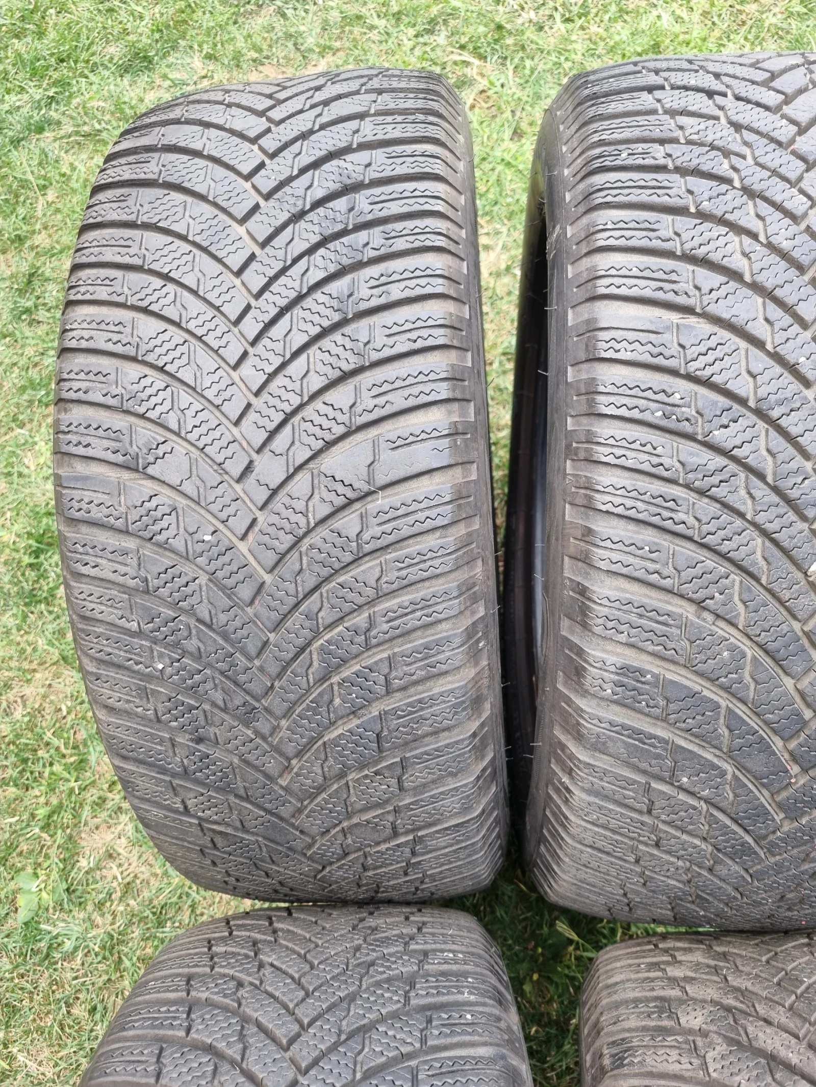 Гуми Зимни 225/55R16, снимка 4 - Гуми и джанти - 56063386