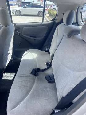 Toyota Yaris, снимка 15