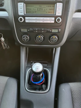 VW Golf 1.9 TDI - 105 к.с. - 7400 лв. - 72483299 9