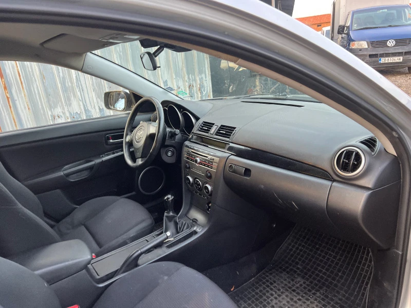 Mazda 3 1.6HDI, снимка 11 - Автомобили и джипове - 39835975