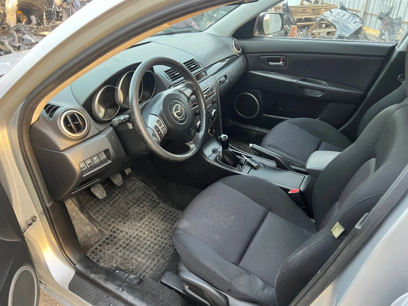 Mazda 3 1.6HDI, снимка 10 - Автомобили и джипове - 39835975