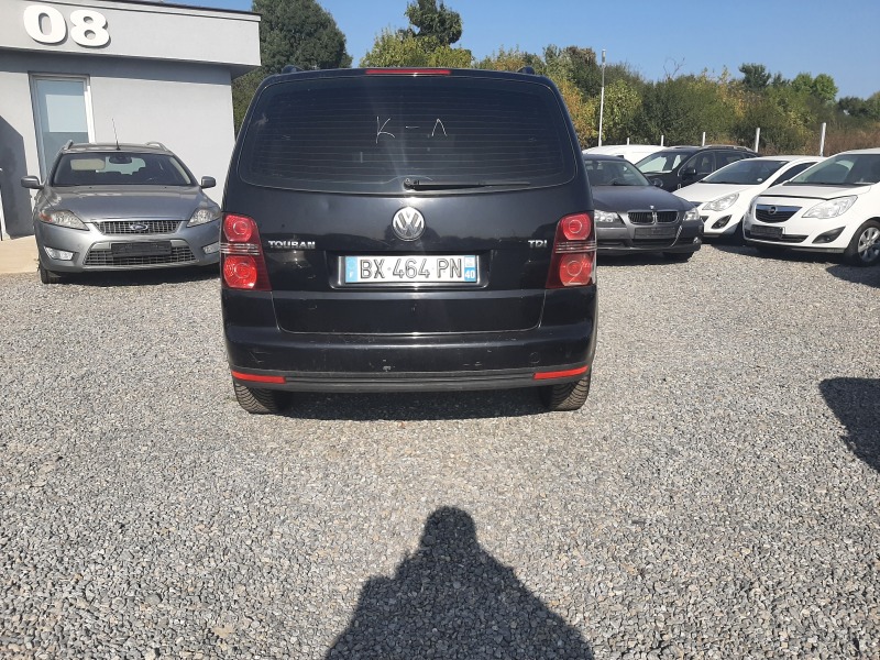 VW Touran 1.9 TDI, снимка 7 - Автомобили и джипове - 43031565