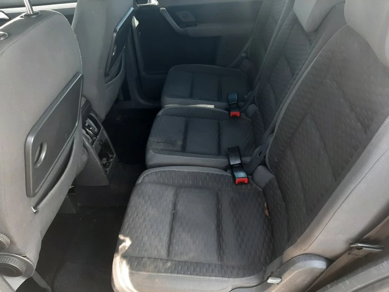 VW Touran 1.9 TDI, снимка 2 - Автомобили и джипове - 43031565