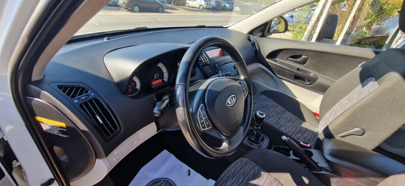 Kia Ceed 1.4 БЕНЗИН, снимка 7 - Автомобили и джипове - 47662269