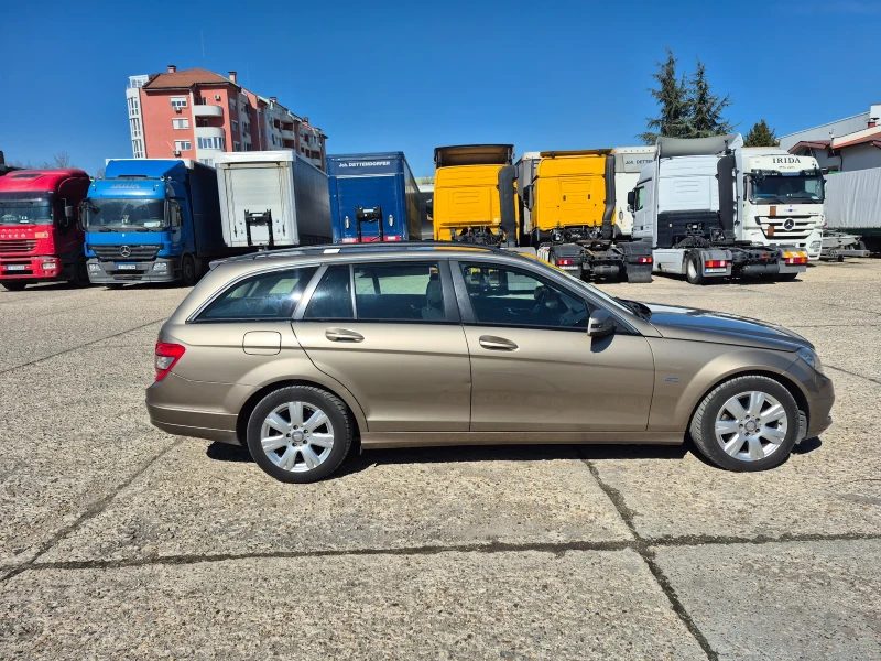 Mercedes-Benz C 220 НОВ ВНОС ИТАЛИЯ, снимка 4 - Автомобили и джипове - 49411381