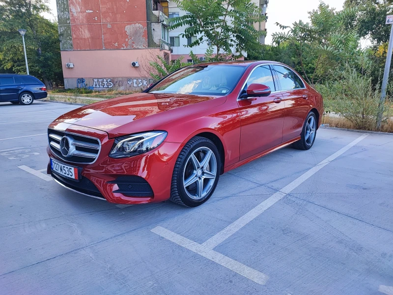 Mercedes-Benz E 300 4Matic^AMG^DIGITAL^DISTRONIC+ , снимка 2 - Автомобили и джипове - 51451919