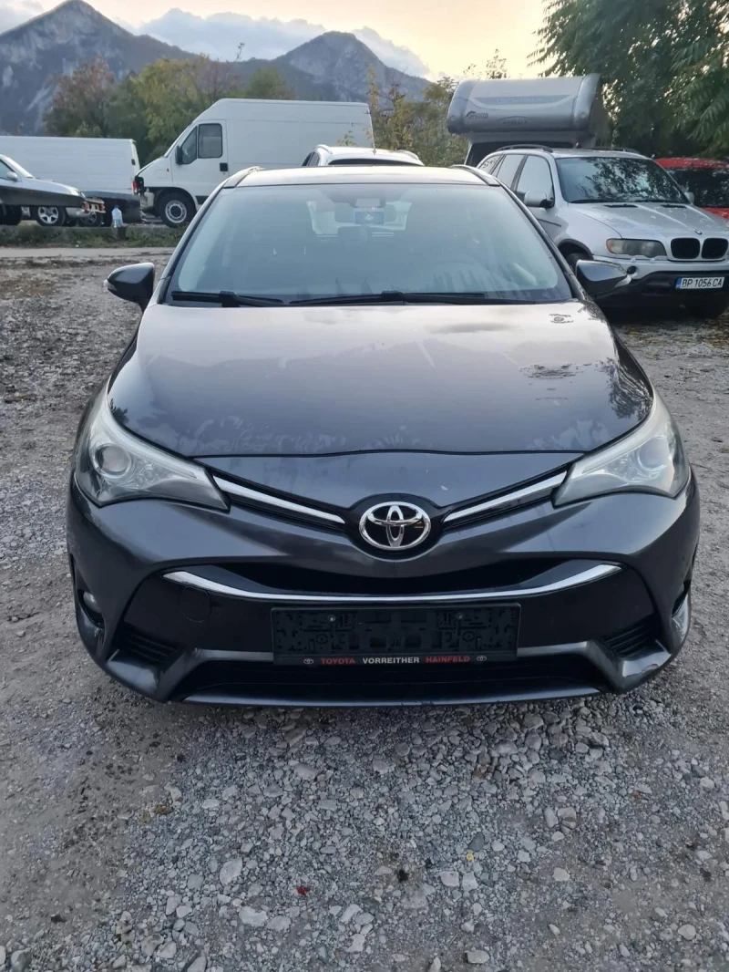 Toyota Avensis, снимка 5 - Автомобили и джипове - 52569473