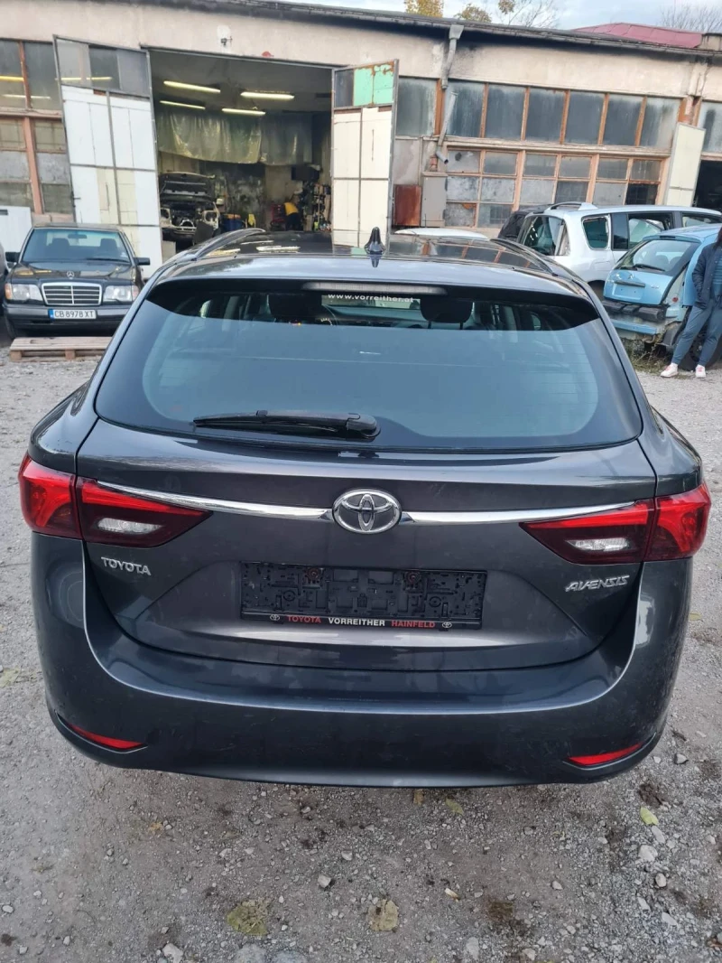 Toyota Avensis, снимка 6 - Автомобили и джипове - 52569473
