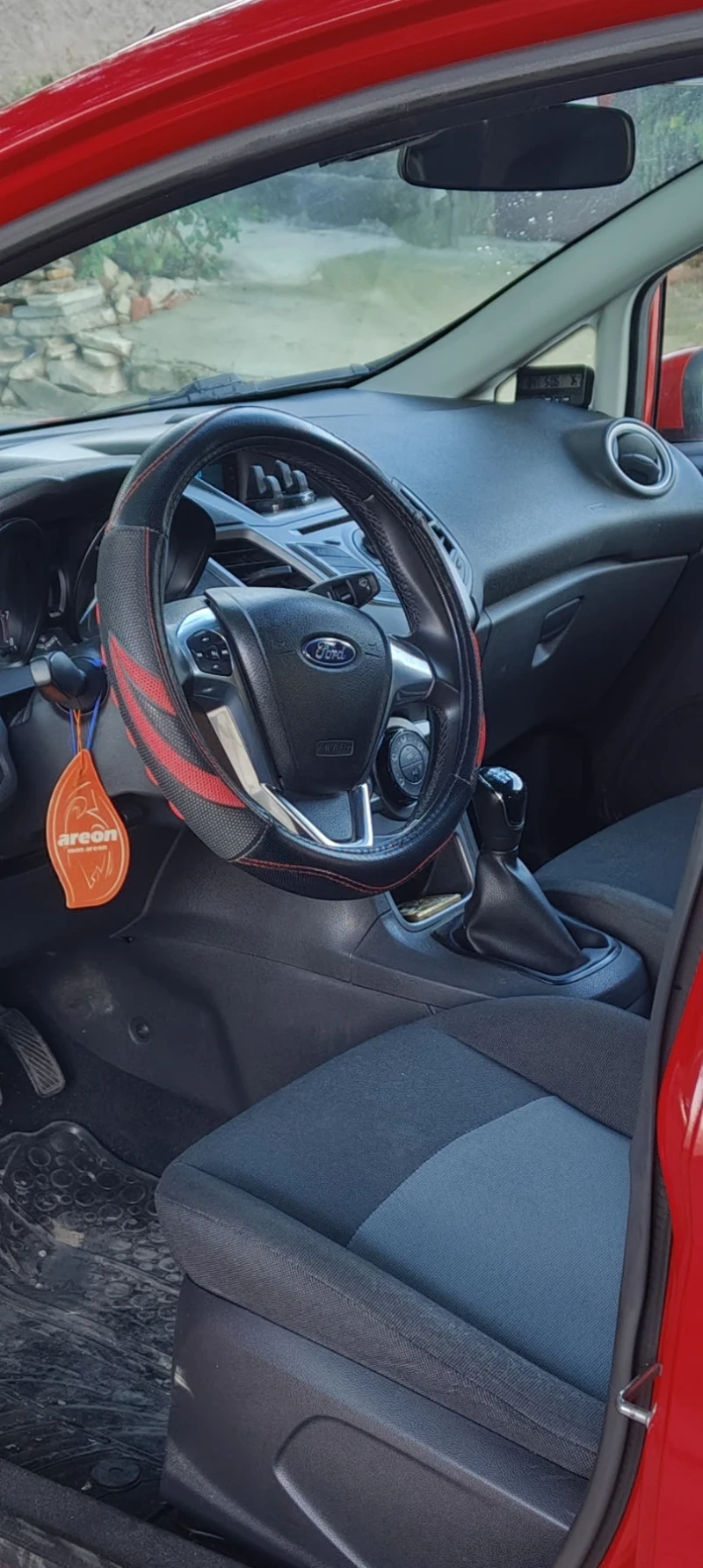 Ford Fiesta 1.25 LPG, снимка 5 - Автомобили и джипове - 52310130