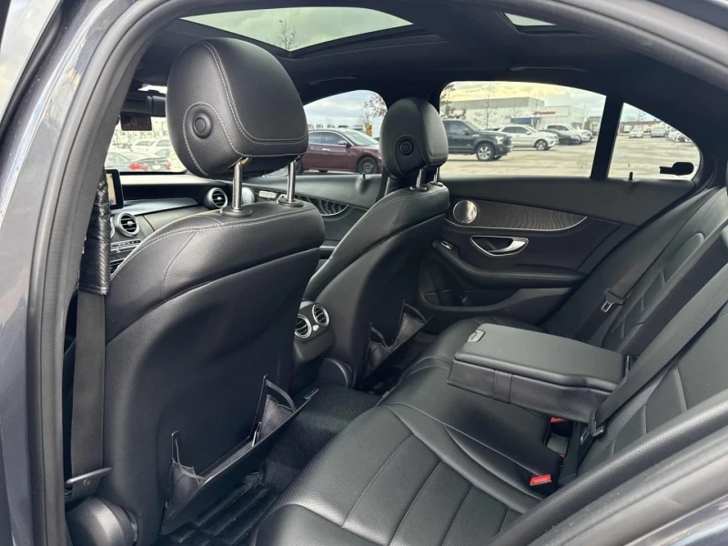 Mercedes-Benz C 400 AMG-line* 4Matic* Burmester* Подгрев* Пано* амбиен, снимка 16 - Автомобили и джипове - 52561607