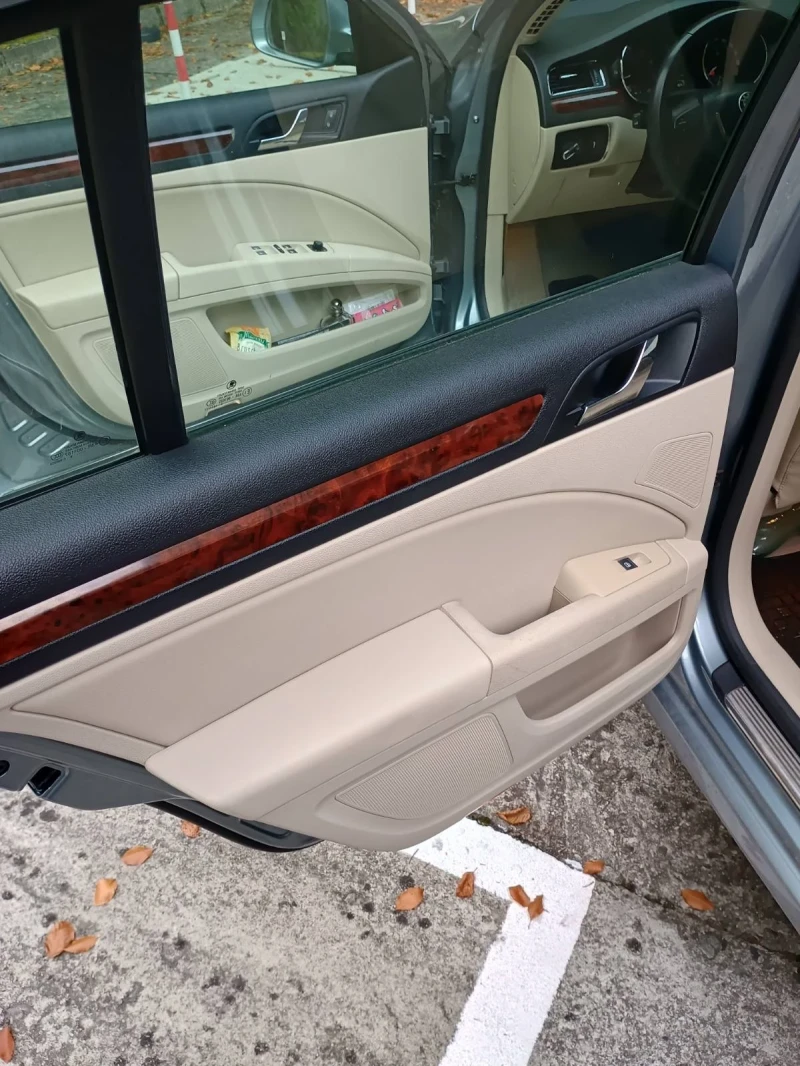Skoda Superb, снимка 8 - Автомобили и джипове - 52833260